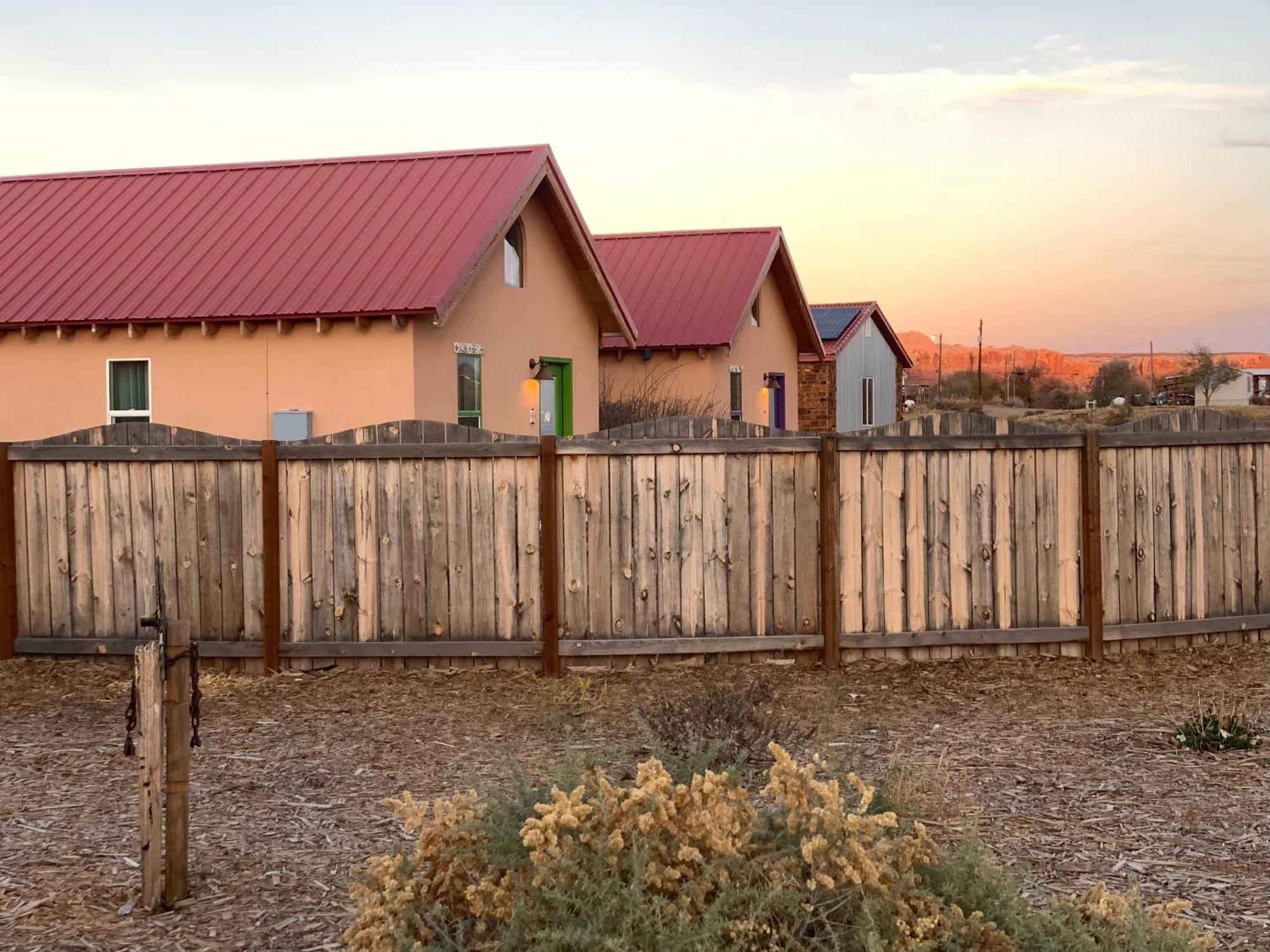 בלאף Willow Street Cottages מראה חיצוני תמונה